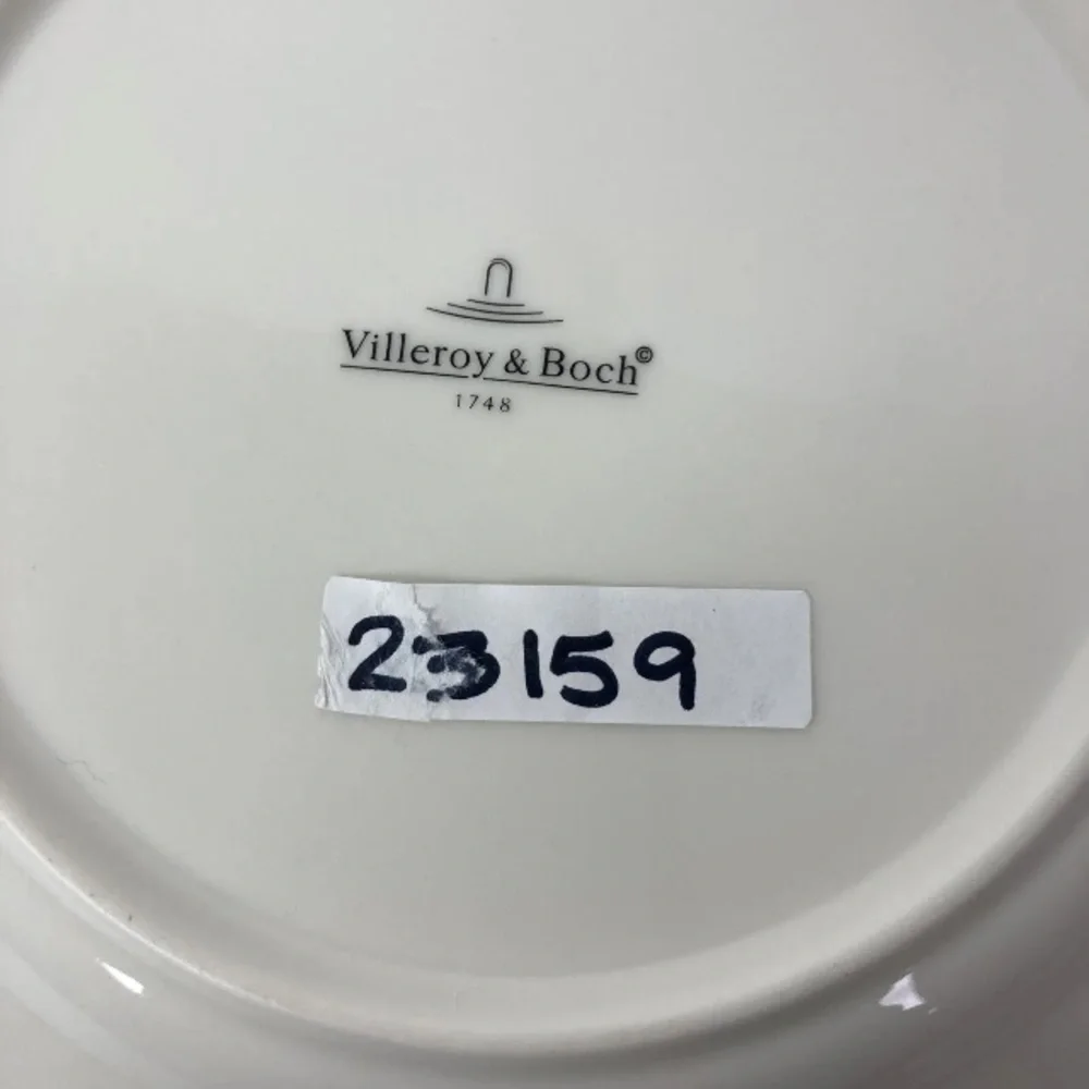 Villeroy & Boch Toy's Delight Red Salad Plate 9.5 in Holiday Christmas Tree